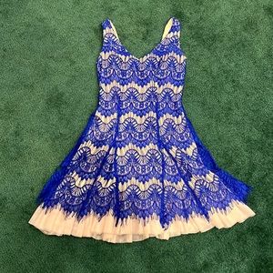 Blue lace dress size 3/4
